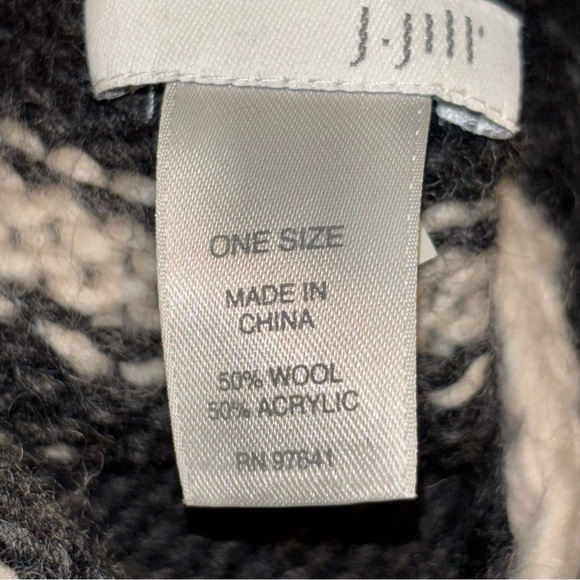 J. Jill Jacquard Poncho Cape Black and White Geometric Pattern OS - Picture 10 of 15